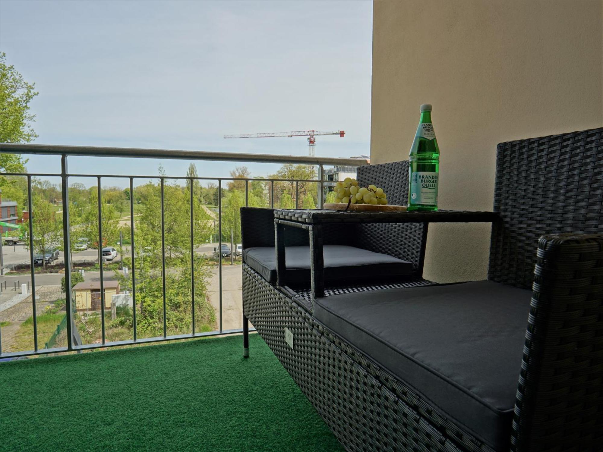 "Hogulu" Brandenburg, Balkon, Neustadt, Kueche, Wassernaehe - Parkplatz Inklusive Apartment Brandenburg  Cameră foto