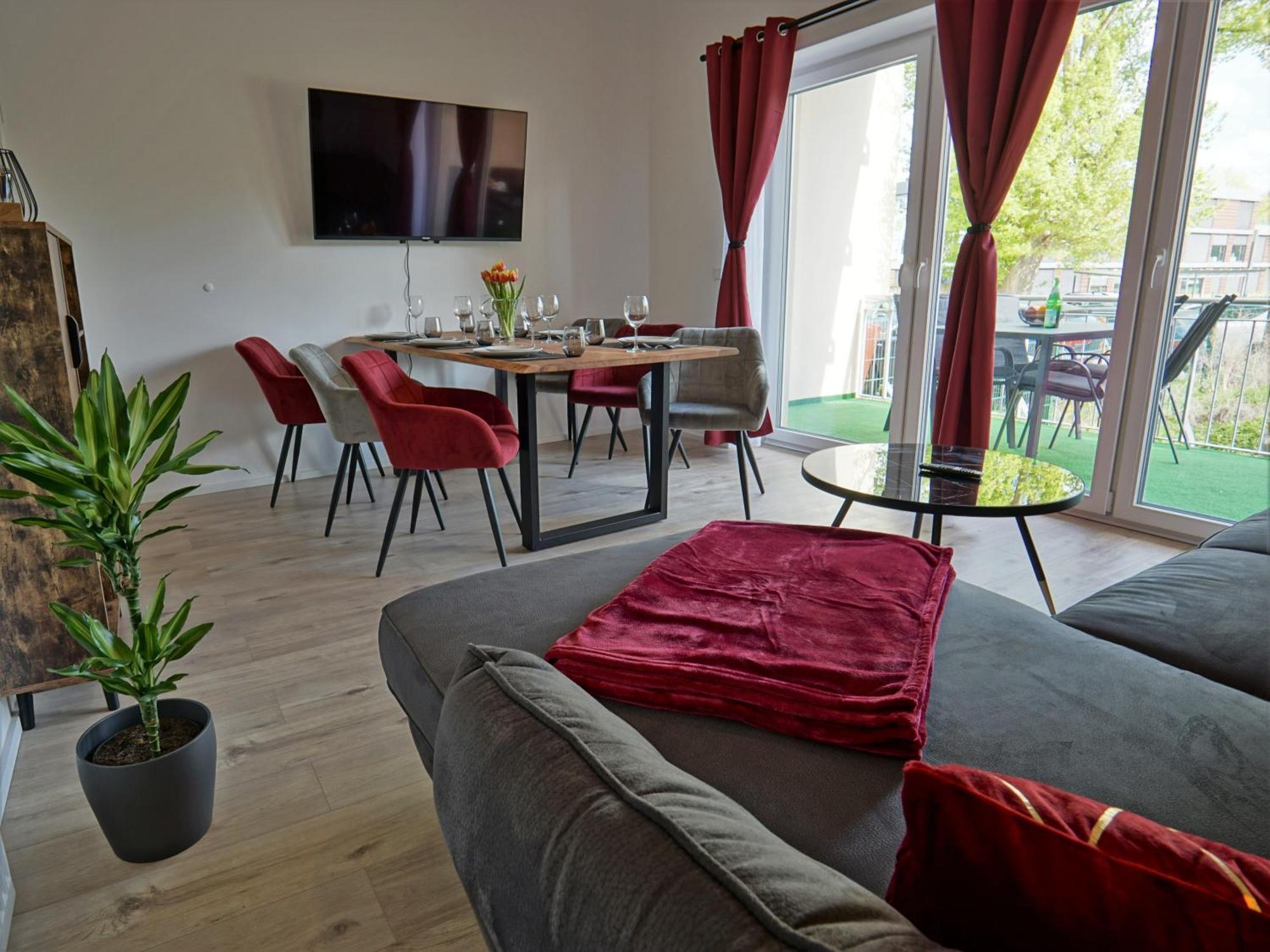 "Hogulu" Brandenburg, Balkon, Neustadt, Kueche, Wassernaehe - Parkplatz Inklusive Apartment Brandenburg  Cameră foto