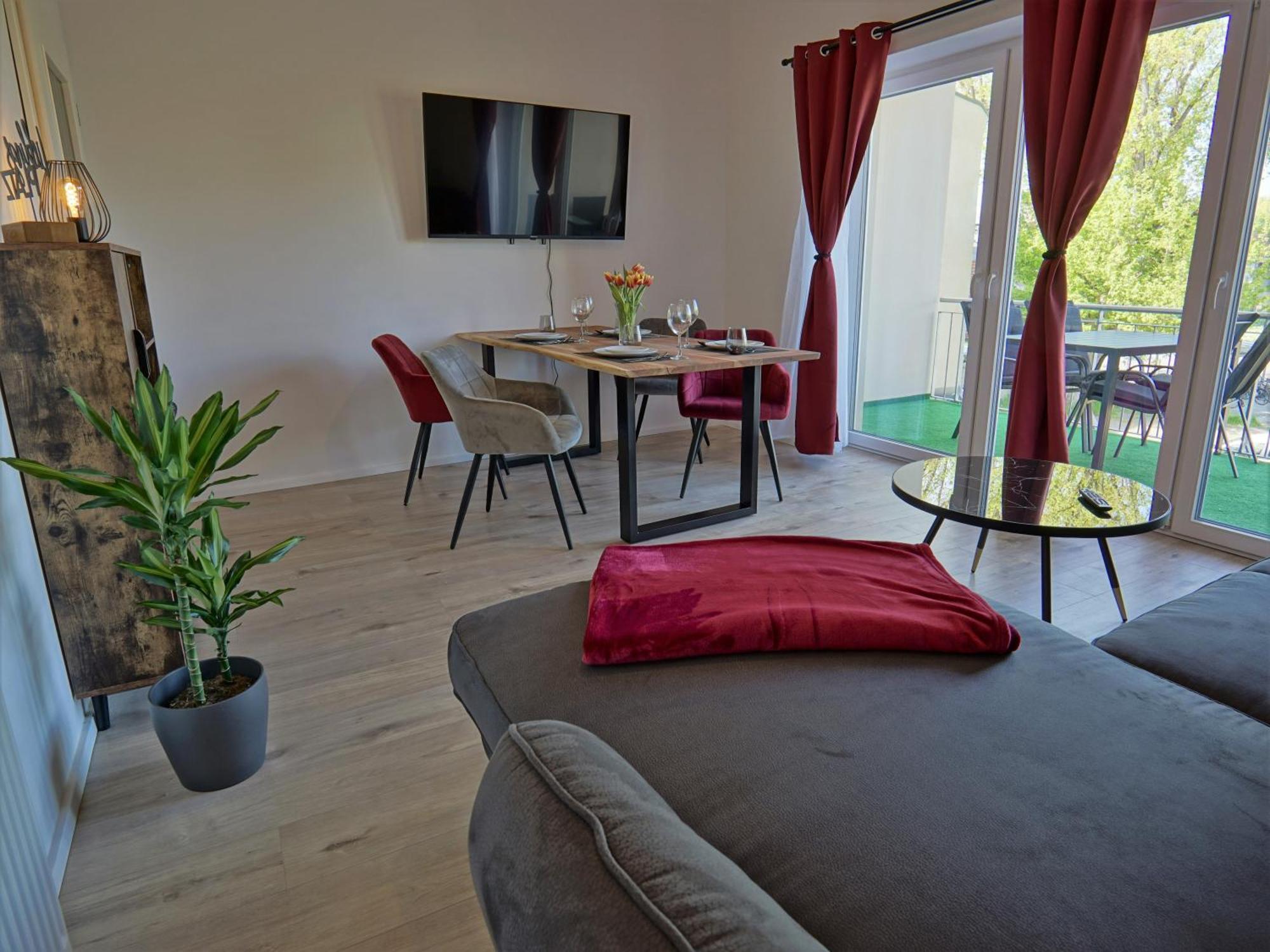 "Hogulu" Brandenburg, Balkon, Neustadt, Kueche, Wassernaehe - Parkplatz Inklusive Apartment Brandenburg  Cameră foto